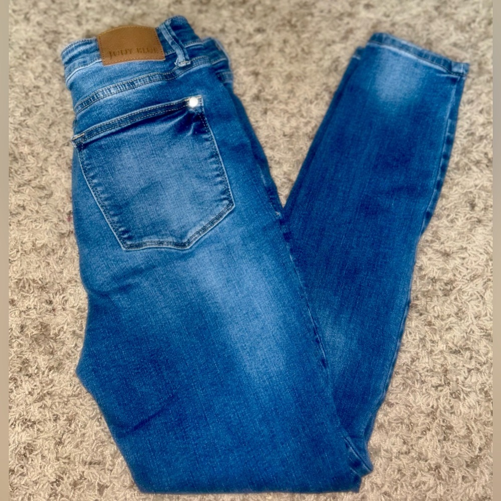 Judy Blue Women's Classic Blue Skinny Jeans